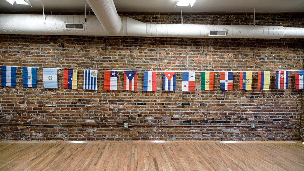 Spanish classroom banners and signs, featuring 21 Spanish-Speaking Countries Flags.