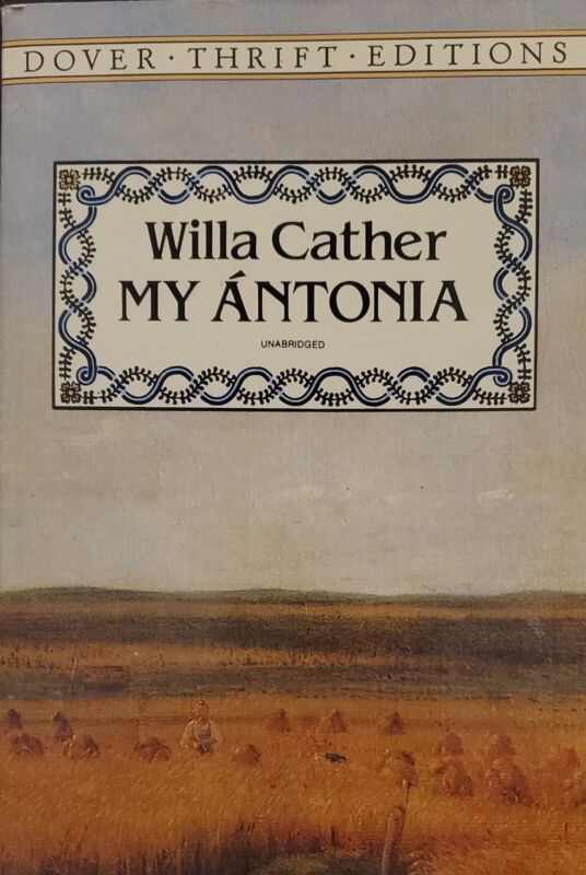 My Antonia Paperback Book (1010L)